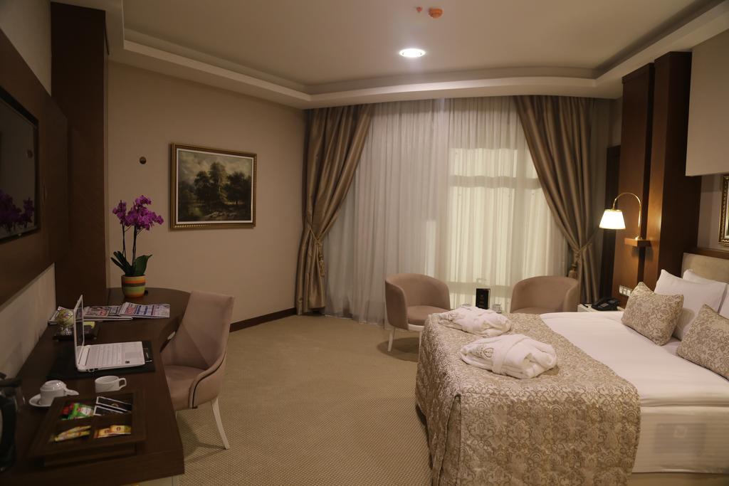 Vivaldi Park Hotel Анкара Екстериор снимка